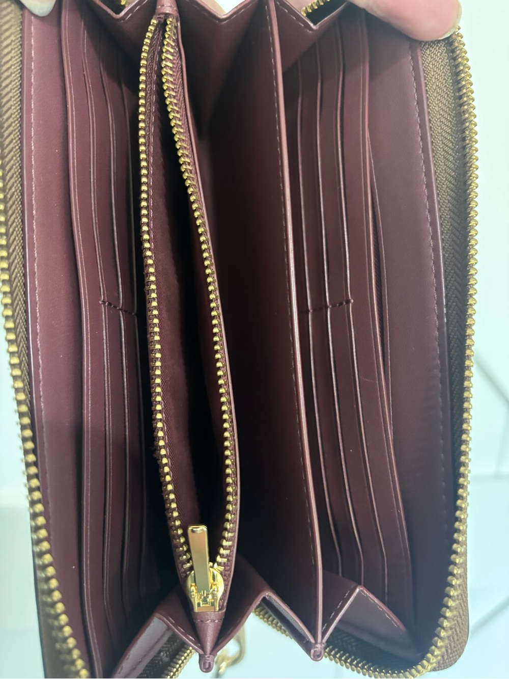 EUC Coach Long Zip Around Wallet in Signature Canvas with Evergreen Floral - Picture 7 of 12